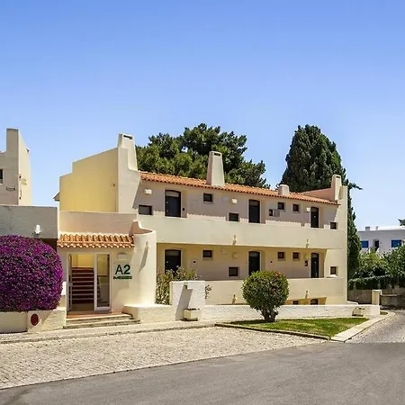 Garden Paradise, Old Town & אלבופיירה