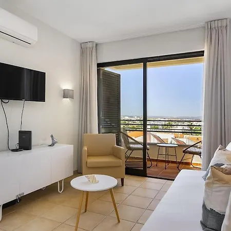 Garden Paradise, Old Town & *